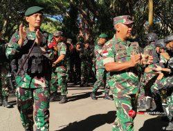 Pangdam XIII/Merdeka Cek Kesiapan 460 Prajurit Satgas Pamtas RI Mobile di Wilayah Pebatasan