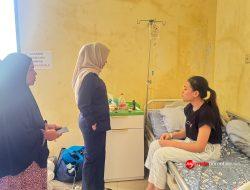 Jenguk Konstituen di Rumah Sakit, Dheninda Beri Dukungan dan Semangat Kepada Pasien